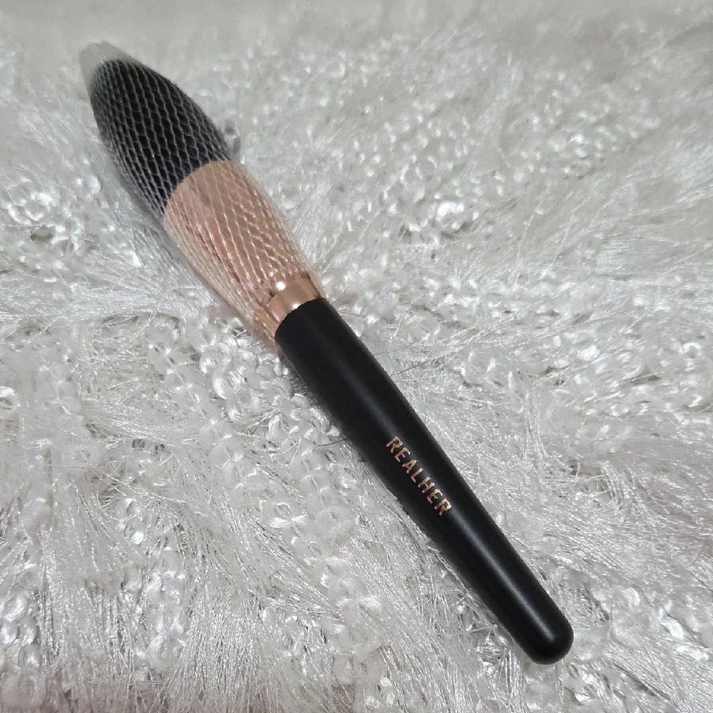 RealHer Makeup Brush with Black and Gold Detail